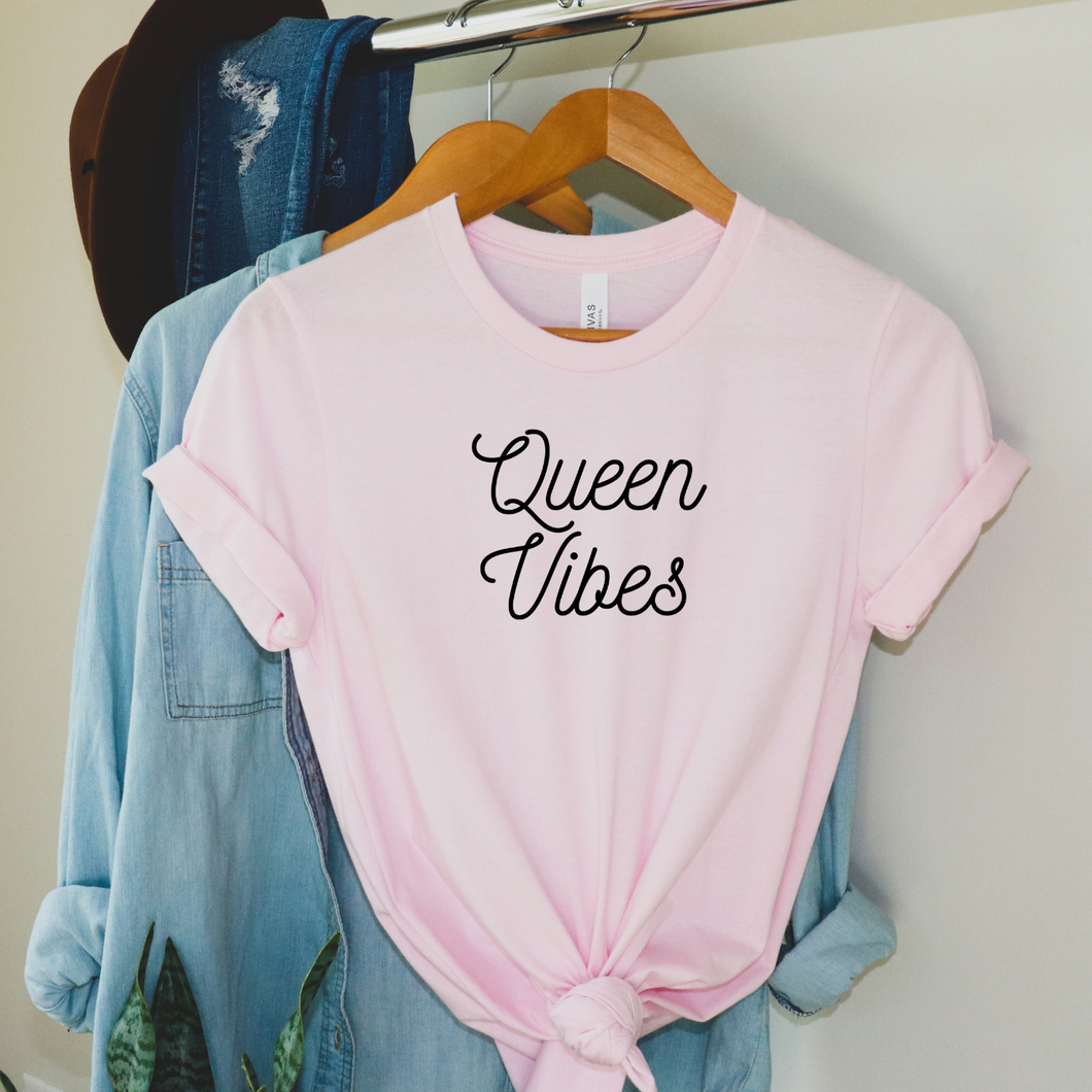 Queen Vibes T-shirt Pink